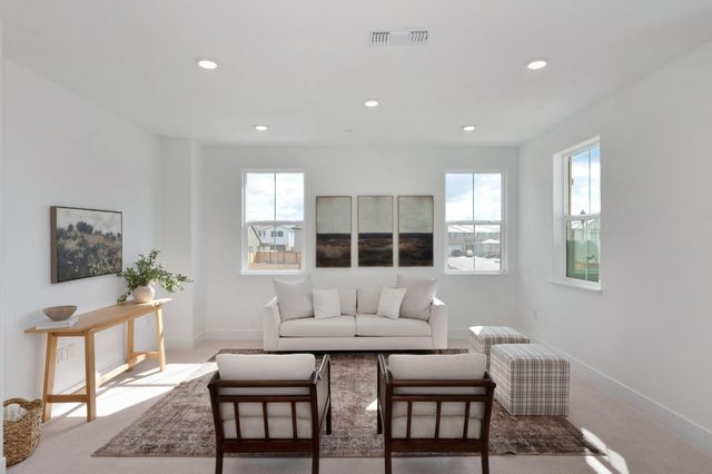 216 Vectra Ct, Roseville, CA 95747