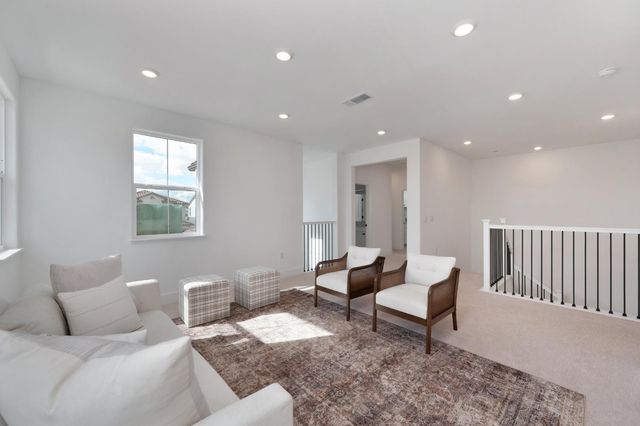 216 Vectra Ct, Roseville, CA 95747