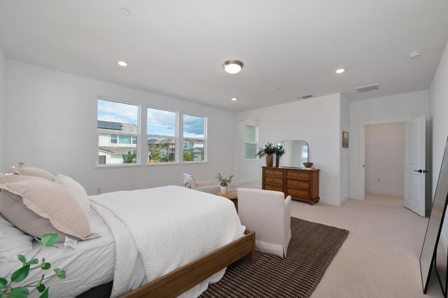 216 Vectra Ct, Roseville, CA 95747