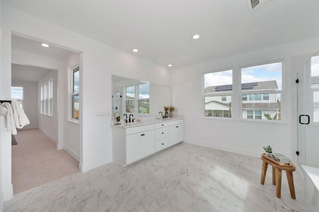 216 Vectra Ct, Roseville, CA 95747