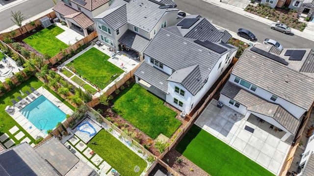 216 Vectra Ct, Roseville, CA 95747