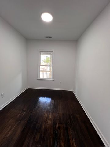 36 Vermont Street 3 Floor, Waterbury, CT 06704