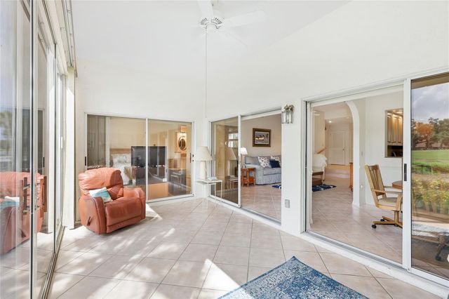 5590 GOLF POINTE DRIVE 5590, Sarasota, FL 34243