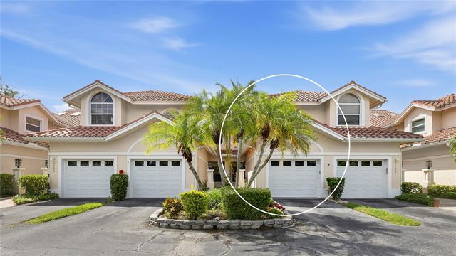 5590 GOLF POINTE DRIVE 5590, Sarasota, FL 34243