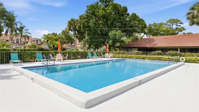 5590 GOLF POINTE DRIVE 5590, Sarasota, FL 34243