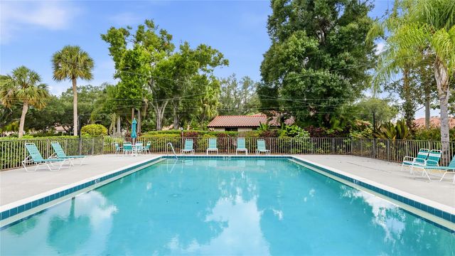 5590 GOLF POINTE DRIVE 5590, Sarasota, FL 34243
