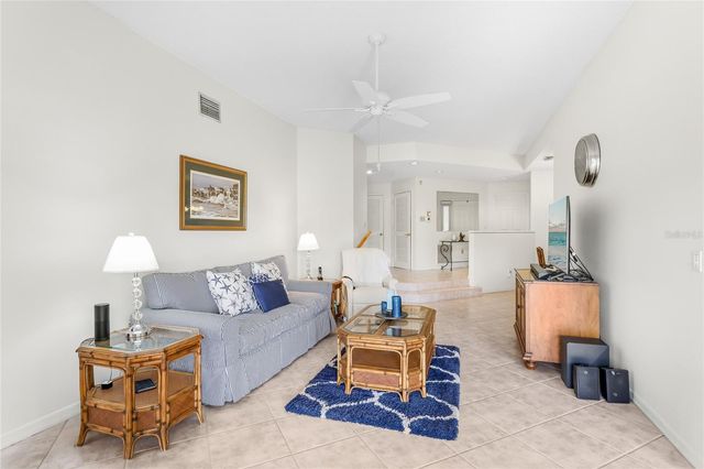 5590 GOLF POINTE DRIVE 5590, Sarasota, FL 34243