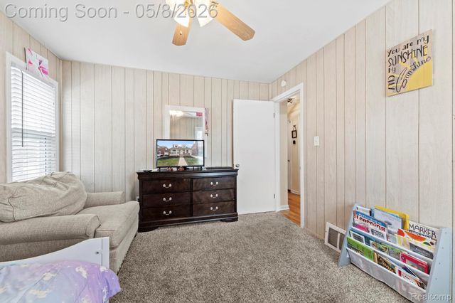 15737 Oceana Avenue, Allen Park, MI 48101