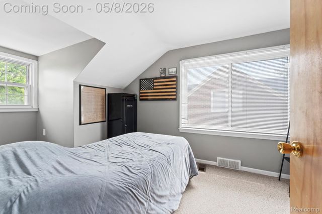 15737 Oceana Avenue, Allen Park, MI 48101