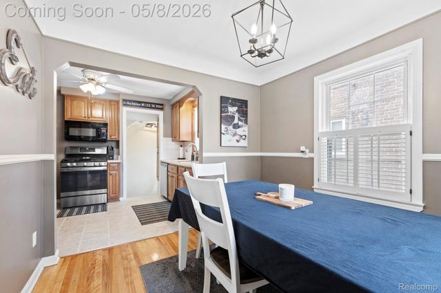 15737 Oceana Avenue, Allen Park, MI 48101