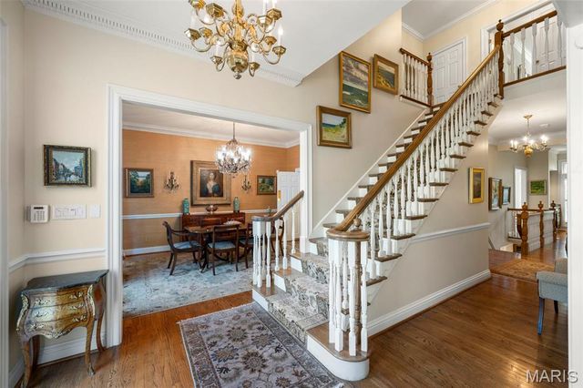 166 N Central Avenue, Clayton, MO 63105