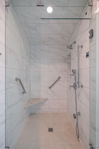 166 N Central Avenue, Clayton, MO 63105