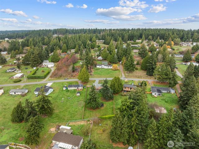 621 Crockett Lake Drive, Coupeville, WA 98239