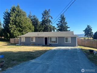 621 Crockett Lake Drive, Coupeville, WA 98239