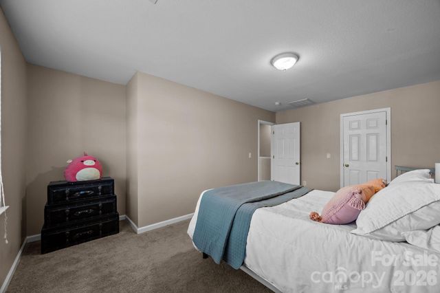 165 Wiltshire Circle, Fletcher, NC 28732