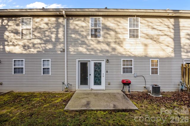 165 Wiltshire Circle, Fletcher, NC 28732