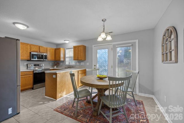 165 Wiltshire Circle, Fletcher, NC 28732