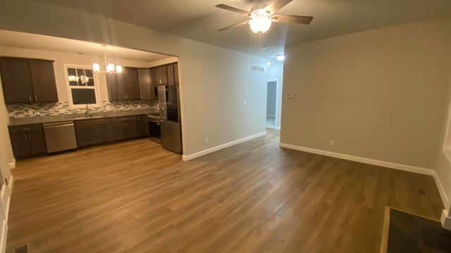 326 Clifford Way, Burns Harbor, IN 46304