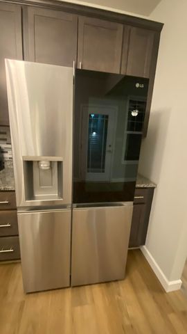 326 Clifford Way, Burns Harbor, IN 46304