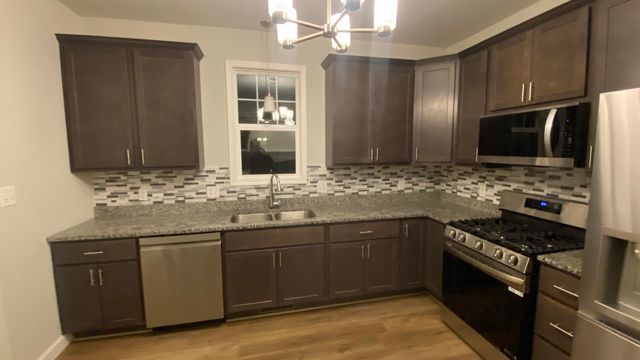 326 Clifford Way, Burns Harbor, IN 46304