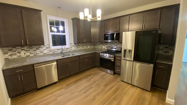 326 Clifford Way, Burns Harbor, IN 46304