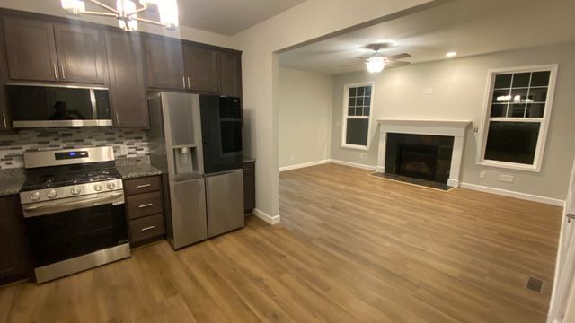 326 Clifford Way, Burns Harbor, IN 46304