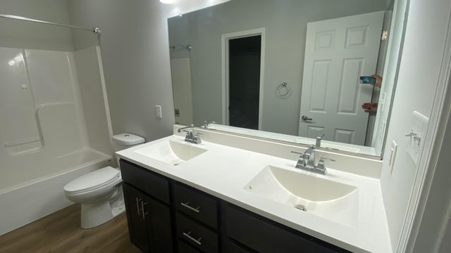 326 Clifford Way, Burns Harbor, IN 46304