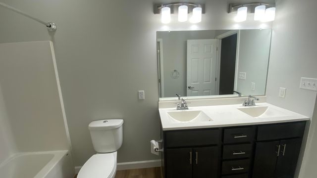 326 Clifford Way, Burns Harbor, IN 46304