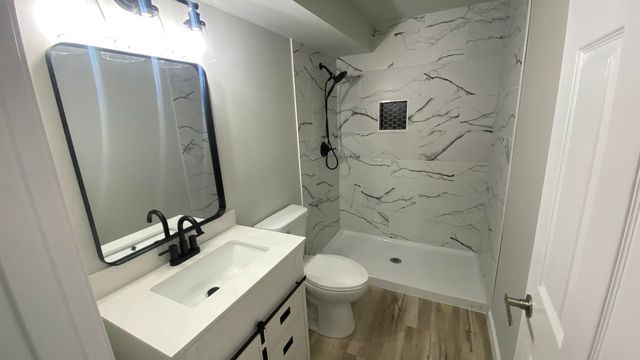 326 Clifford Way, Burns Harbor, IN 46304