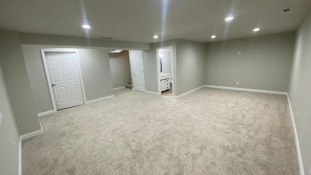 326 Clifford Way, Burns Harbor, IN 46304