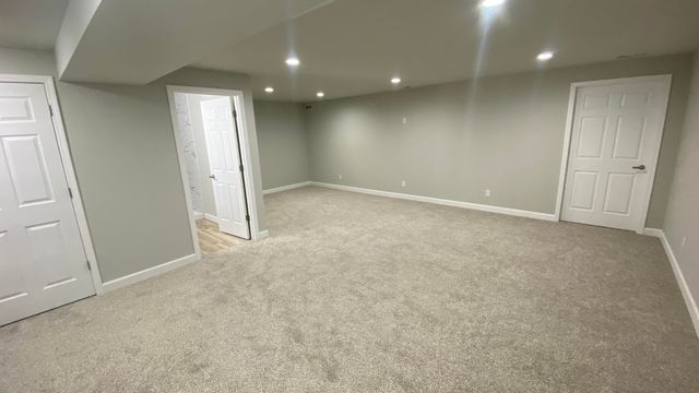 326 Clifford Way, Burns Harbor, IN 46304