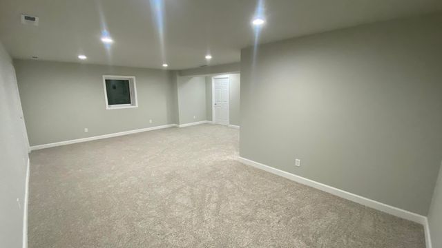 326 Clifford Way, Burns Harbor, IN 46304