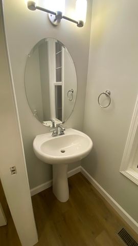 326 Clifford Way, Burns Harbor, IN 46304