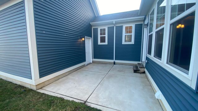326 Clifford Way, Burns Harbor, IN 46304
