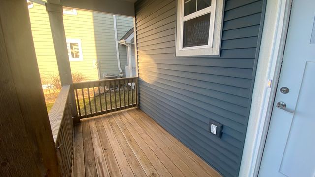 326 Clifford Way, Burns Harbor, IN 46304