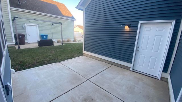 326 Clifford Way, Burns Harbor, IN 46304