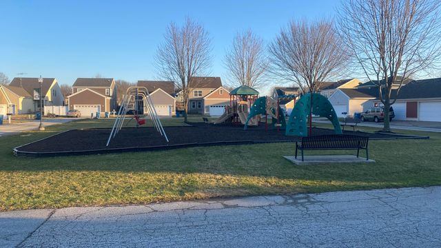 326 Clifford Way, Burns Harbor, IN 46304