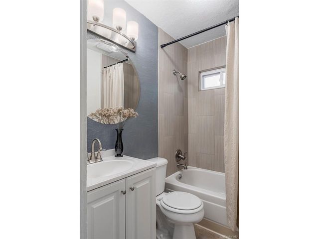 4455 Wolff St, Denver, CO 80212