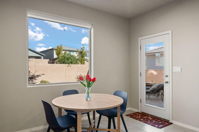 885 Tazanita Loop SE, Rio Rancho, NM 87124