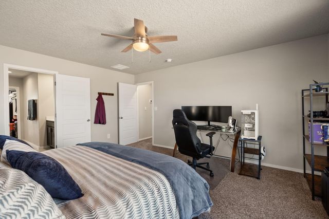 885 Tazanita Loop SE, Rio Rancho, NM 87124