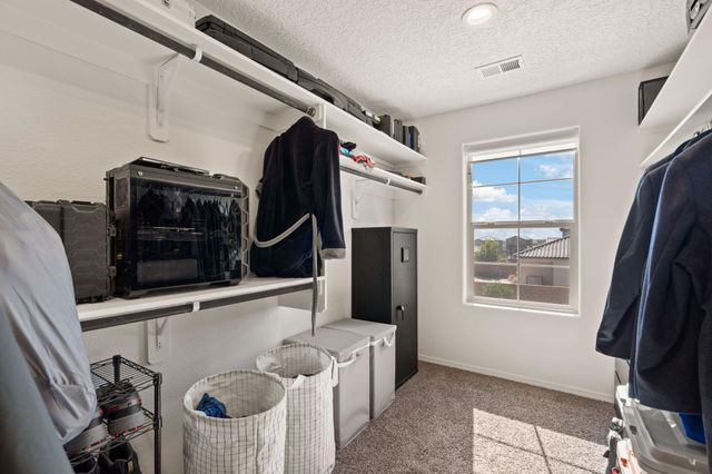 885 Tazanita Loop SE, Rio Rancho, NM 87124