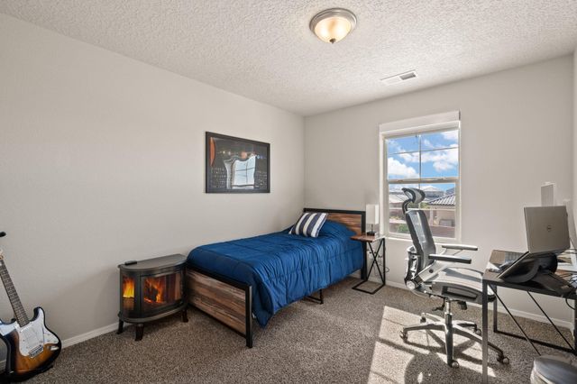 885 Tazanita Loop SE, Rio Rancho, NM 87124