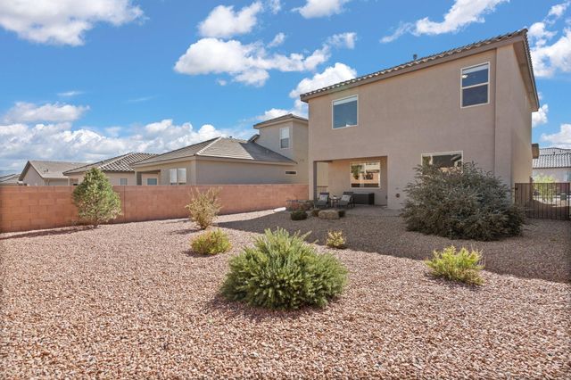 885 Tazanita Loop SE, Rio Rancho, NM 87124