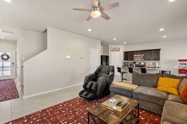 885 Tazanita Loop SE, Rio Rancho, NM 87124