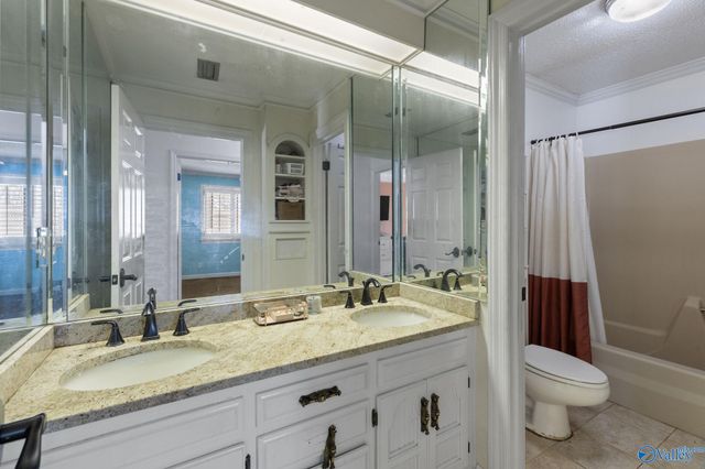 3406 Vestavia Circle SW, Decatur, AL 35603