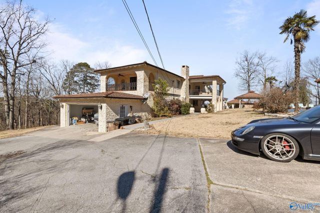 3406 Vestavia Circle SW, Decatur, AL 35603