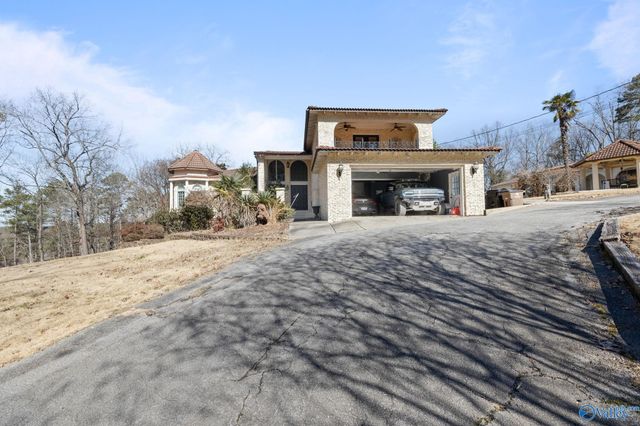 3406 Vestavia Circle SW, Decatur, AL 35603