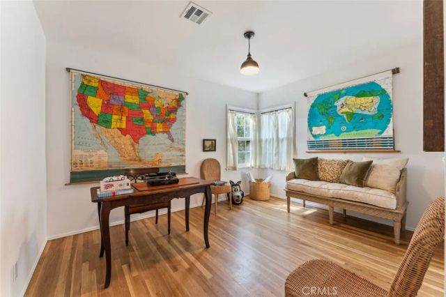 6525 Ruffner Avenue, Lake Balboa, CA 91406
