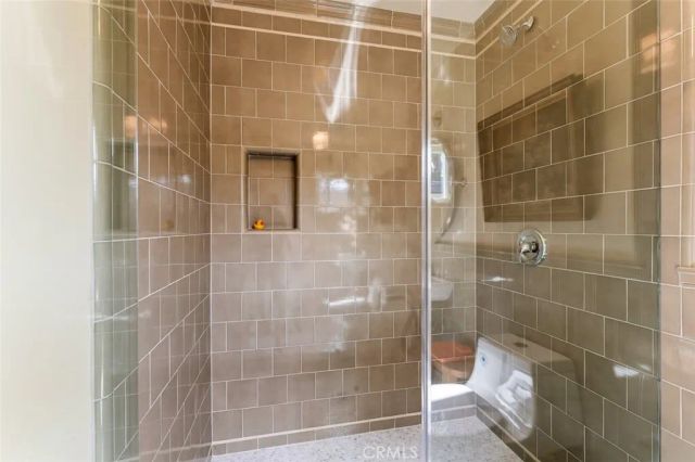 6525 Ruffner Avenue, Lake Balboa, CA 91406