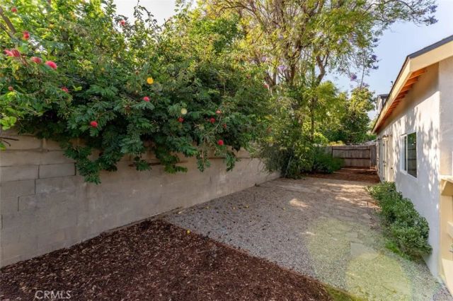 6525 Ruffner Avenue, Lake Balboa, CA 91406